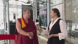 ༧གོང་ས་མཆོག་བཞུགས་གནས་མགྲོན་ཁང་དུ་ཕྱག་བསྐོར་ཞུ་མཁན་ཚོར་བཅར་འདྲི། 