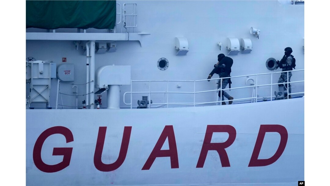 菲律賓、美國和日本的海岸警衛隊在菲律賓海岸外舉行海岸防衛聯合演習。(2023年6月6日)