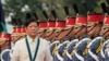 菲律宾总统小费迪南德·马科斯（Ferdinand Marcos Jr.）出席在阿吉纳尔多军事总部举行的菲律宾武装部队成立88周年纪念活动上视察军队。（2023年12月21日）