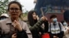 “清零政策”给中国沉重打击未完全复苏  大学毕业生谋职难挤爆寺庙祈福
