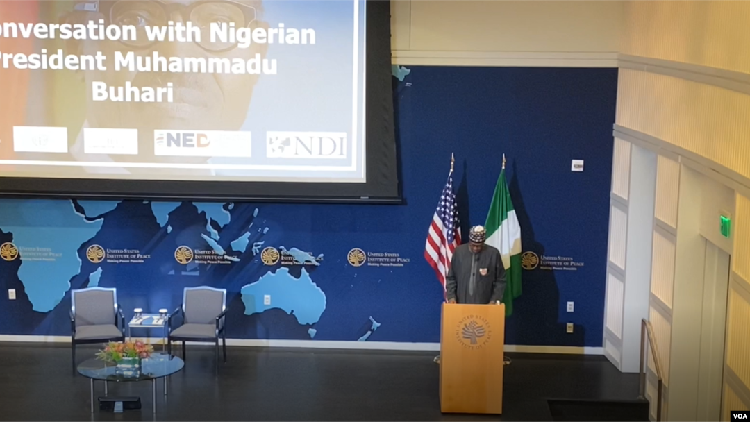 Lokacin da Buhari yake gabatar da jawabi a zauren USIP a Washington D.C., ranar Juma'a 16 ga watan Disamba, 2022