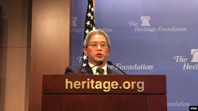 台灣外交部政務次長徐斯儉2019年6月12日在華盛頓智庫傳統基金會發表演說（美國之音鍾辰芳拍攝）