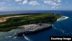 美國羅斯福號航母2017年11月4日離開關島出海執行任務（美國海軍照片）