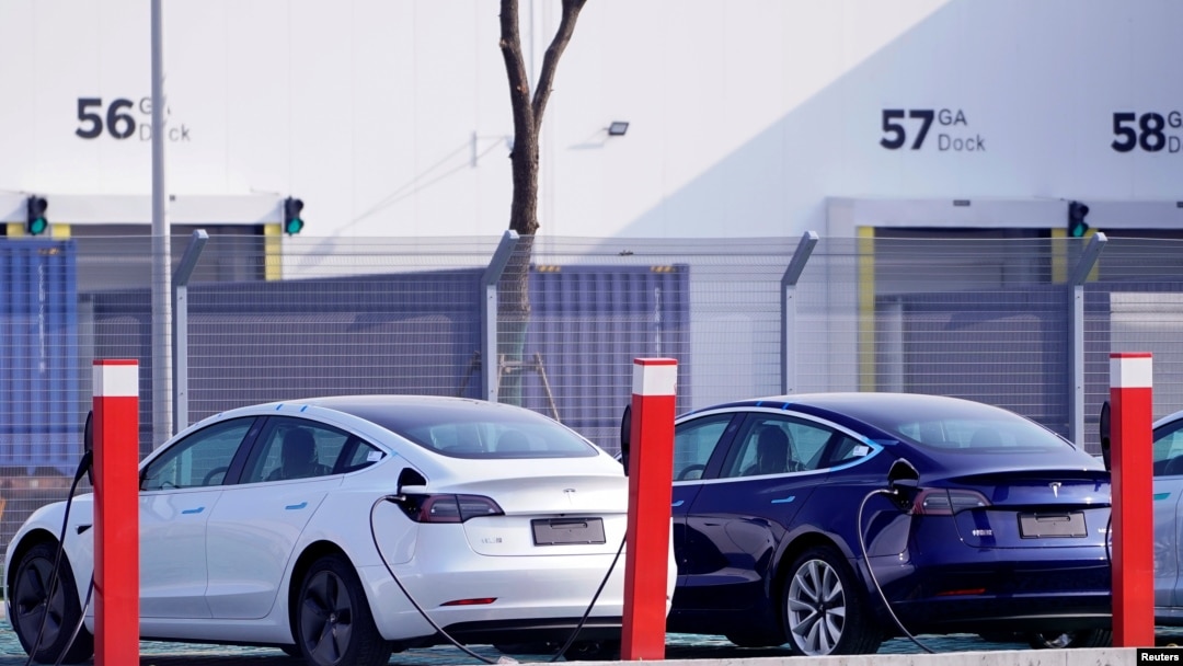 在中國的特斯拉上海廠裡生產的特斯拉Model 3 電動汽車。 （2019年12月2日）