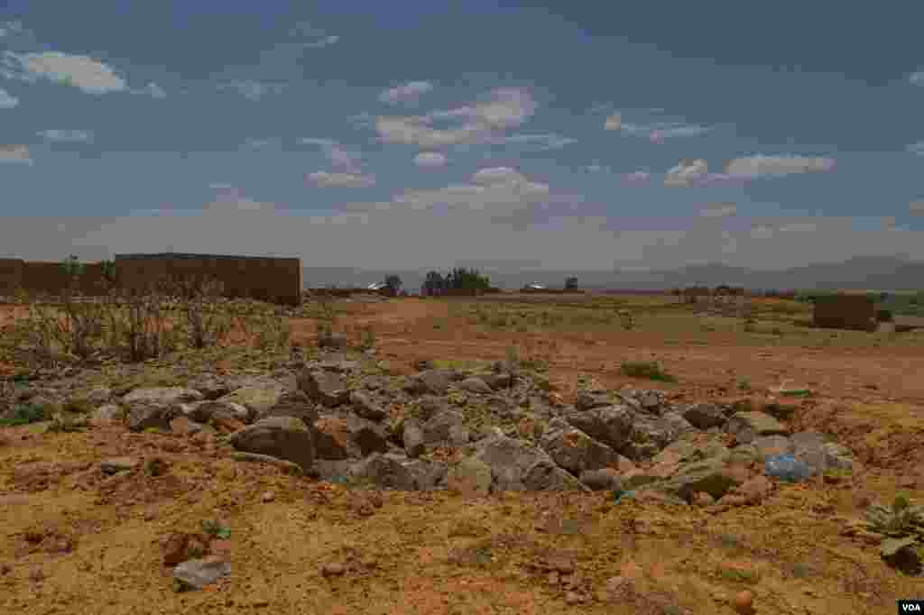 Hawzen residents say dozen of civilians are buried in this grave in the Tigray Region, in Ethiopia, on June 6, 2021. (VOA/Yan Boechat)