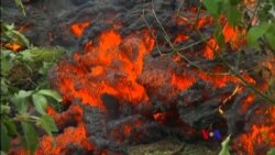2018-05-18 美國之音視頻新聞: 夏威夷基拉韋厄火山灰燼噴射到高空