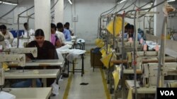 Garment factories in South Asia employ more women compared to other industries. (A. Pasricha/VOA)