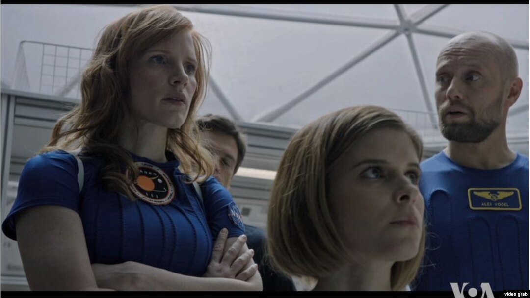 Jessica Chastain plays Mars mission commander Melissa Lewis in "The Martian."