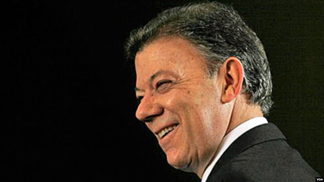 En referencia a la Ley de Inteligencia, Santos aclaró que de ninguna manera coarta libertades.