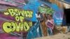 Los navajo han sido fuertemente afectados por la pandemia de coronavirus, con unas 100 muertes y varios miles de contagios (muchos ya recuperados). Un grafiti anima a la prevención de la COVID--19 en Shiprock, Nuevo México.