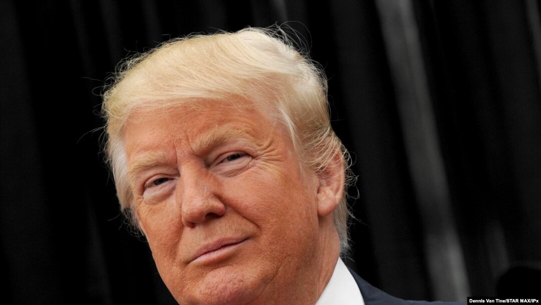 El presidente Donald Trump insistió en que prefiere una ayuda individual para los estadounidenses de 2.000 dólares. [Archivo]
