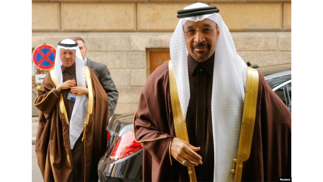 FILE - Saudi Arabia's Energy Minister Khalid al-Falih arrives for a meeting of the Organization of the Petroleum Exporting Countries (OPEC) in Vienna, Austria, Nov. 30, 2016.