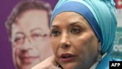 ARCHIVO: La senadora colombiana Piedad Cordoba durante una conferencia de prensa en Bogotá el 22 de febrero de 2022.
