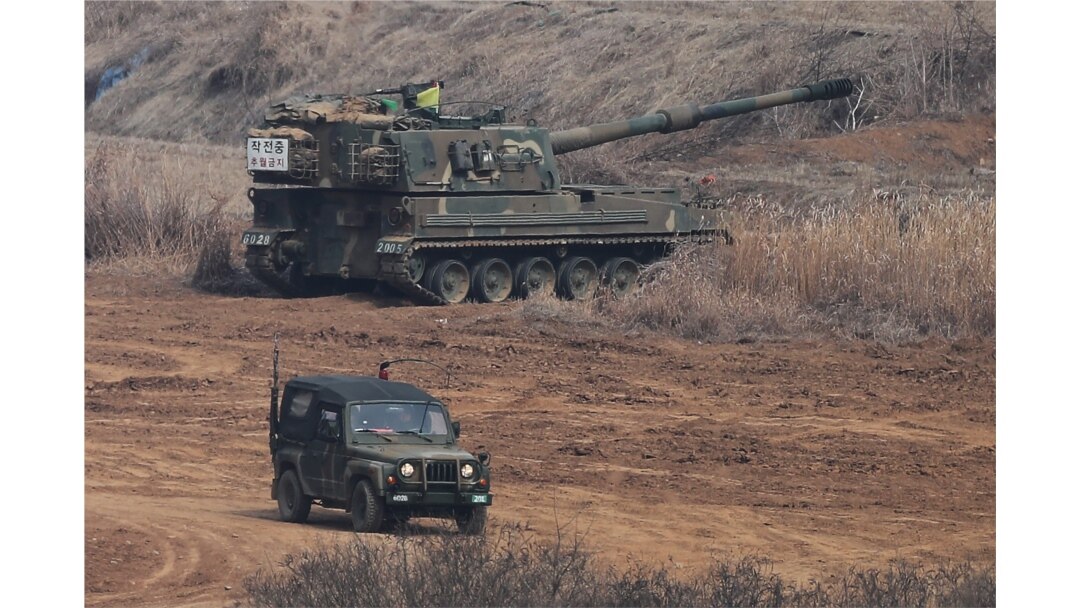 한국군 K-9 자주포.