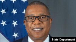 Asistan Sekretè d'Eta Etazini pou Zafè Emisfè Oksidantal la, Brian Nichols.