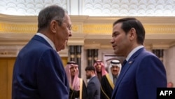 وەزیری دەرەوەی ئەمەریکا مارکۆ ڕوبیۆ و وەزیری دەرەوەی ڕووسیا سێرگێی لاڤرۆڤ، ڕیاز، سعودیە