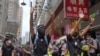  数万港人再上街头抗争反对“港版国安法” 
